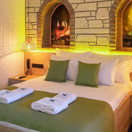Acc Olives Luxury Boutique *